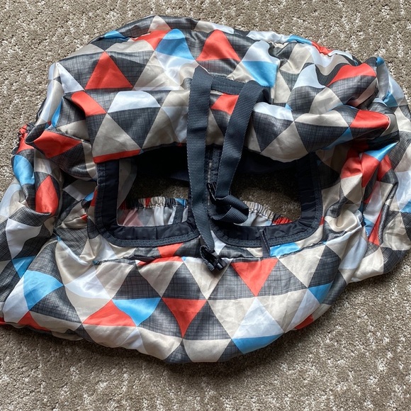 Shopping cart and high chair cover. - Picture 4 of 5